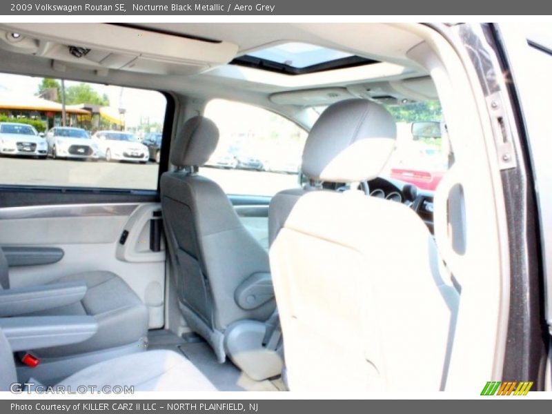 Nocturne Black Metallic / Aero Grey 2009 Volkswagen Routan SE