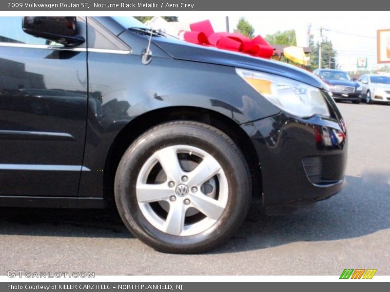 Nocturne Black Metallic / Aero Grey 2009 Volkswagen Routan SE