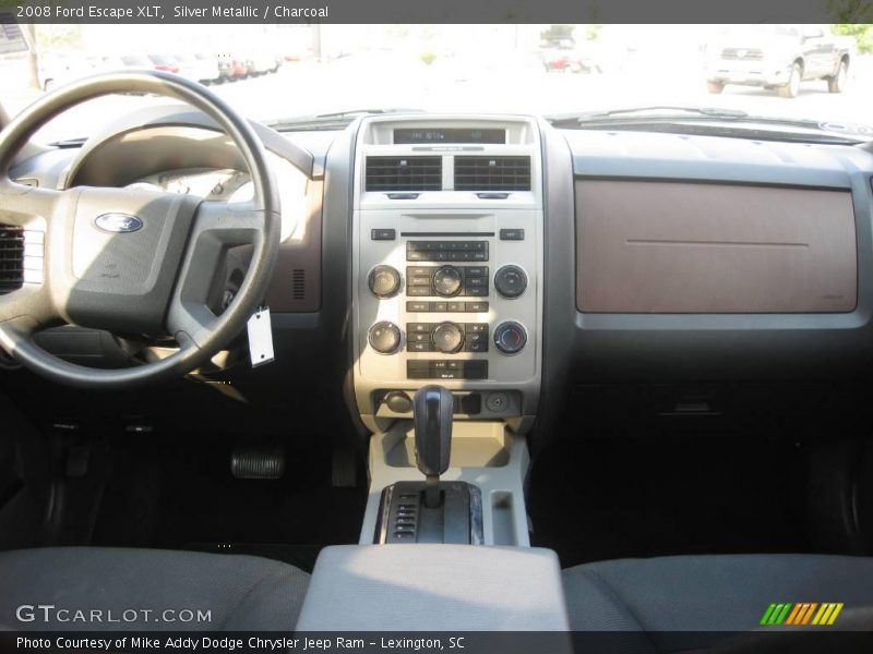 Silver Metallic / Charcoal 2008 Ford Escape XLT