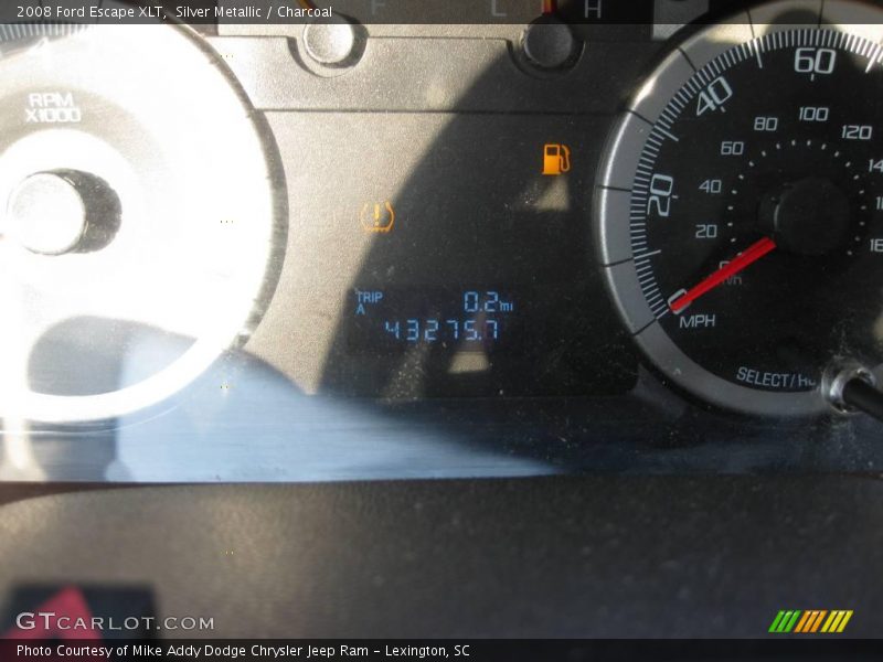 Silver Metallic / Charcoal 2008 Ford Escape XLT