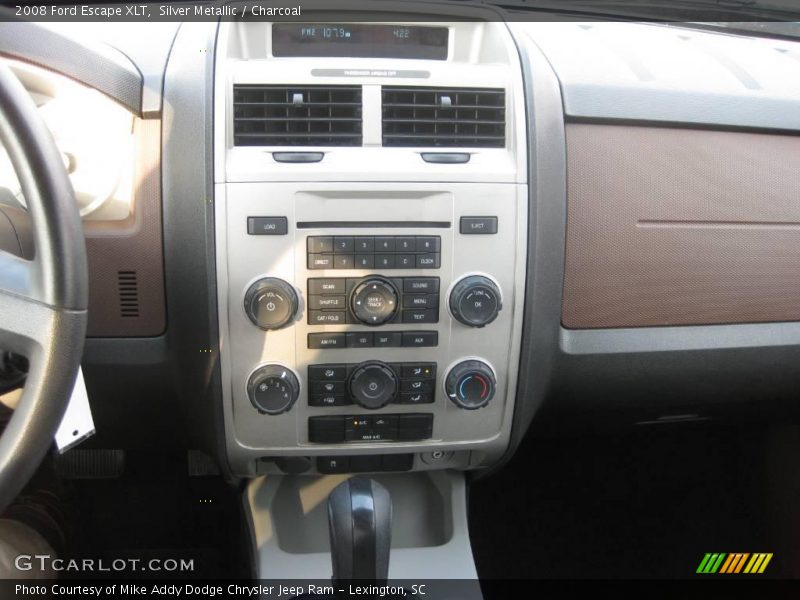 Silver Metallic / Charcoal 2008 Ford Escape XLT