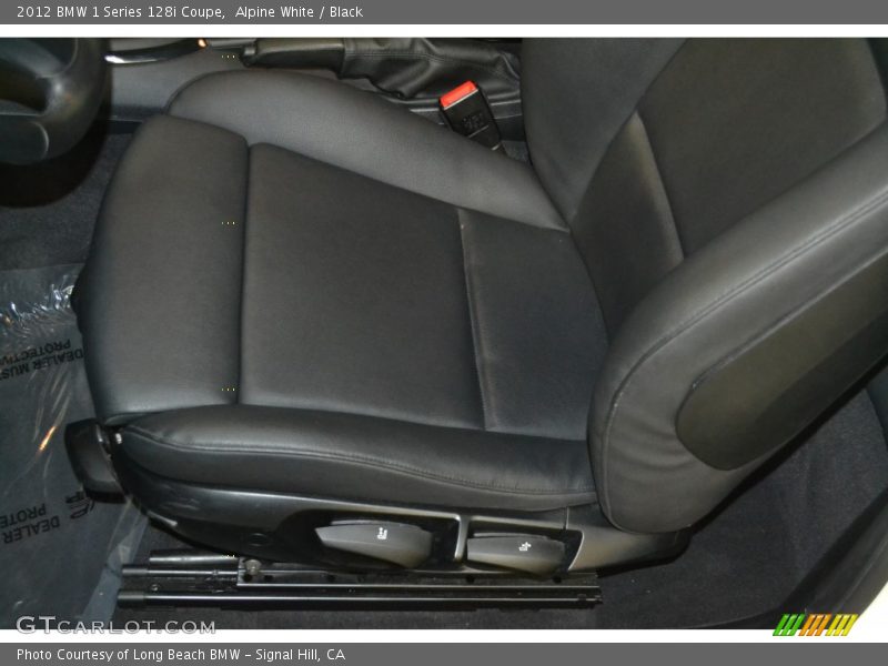 Alpine White / Black 2012 BMW 1 Series 128i Coupe