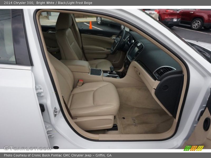 Bright White / Black/Light Frost Beige 2014 Chrysler 300