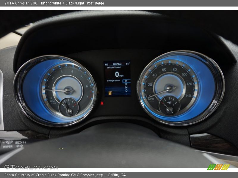 Bright White / Black/Light Frost Beige 2014 Chrysler 300