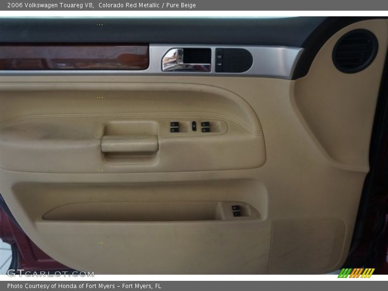 Colorado Red Metallic / Pure Beige 2006 Volkswagen Touareg V8