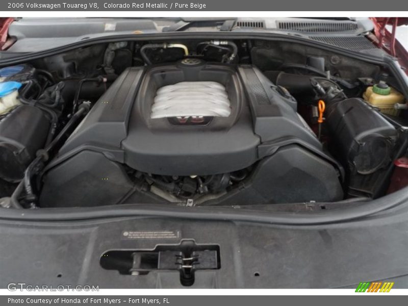 Colorado Red Metallic / Pure Beige 2006 Volkswagen Touareg V8