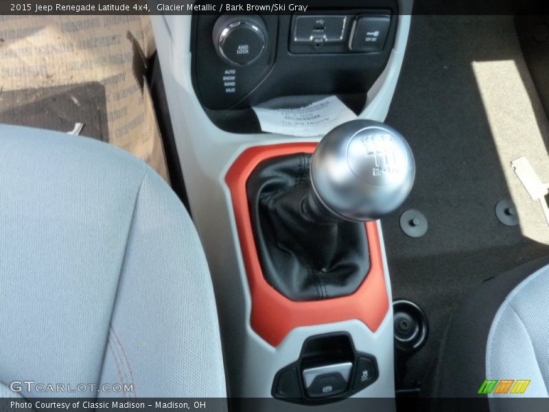  2015 Renegade Latitude 4x4 9 Speed Automatic Shifter