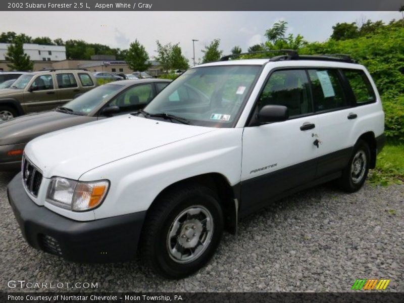 Aspen White / Gray 2002 Subaru Forester 2.5 L
