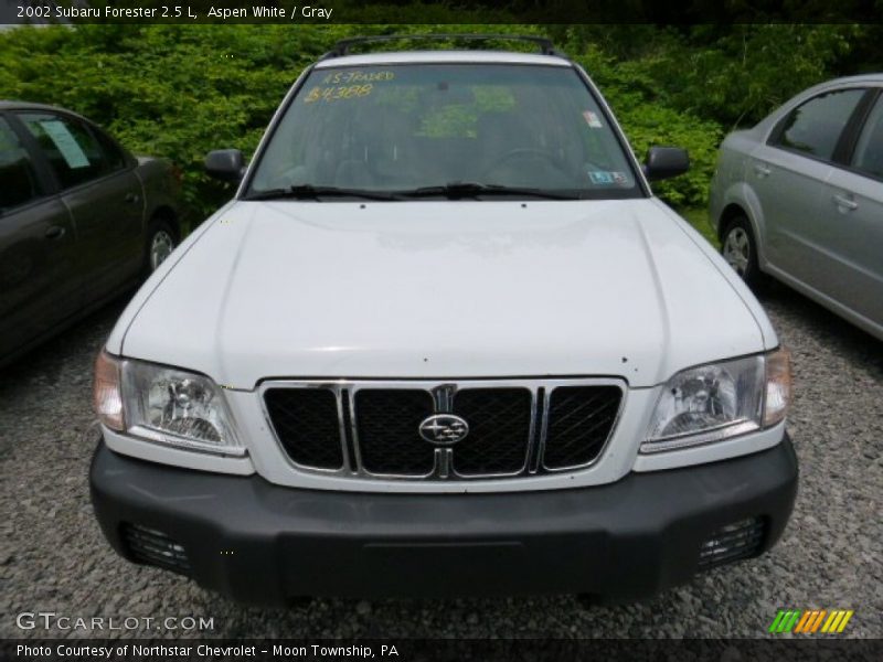 Aspen White / Gray 2002 Subaru Forester 2.5 L