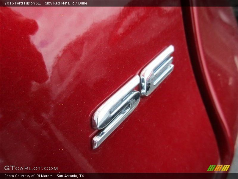 Ruby Red Metallic / Dune 2016 Ford Fusion SE