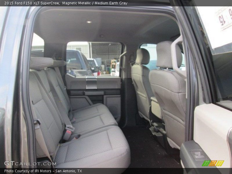 Magnetic Metallic / Medium Earth Gray 2015 Ford F150 XLT SuperCrew