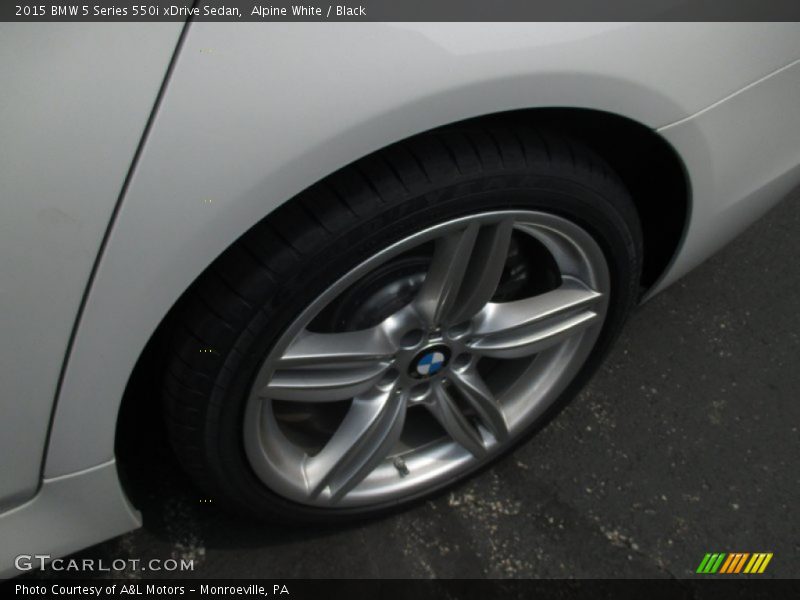 Alpine White / Black 2015 BMW 5 Series 550i xDrive Sedan