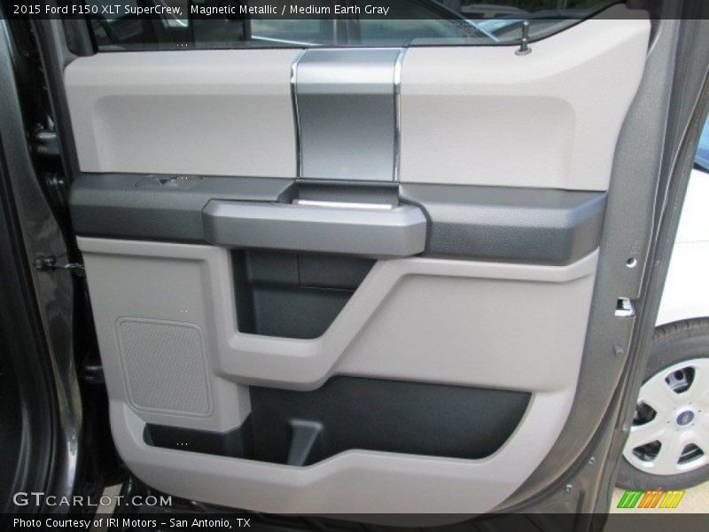 Magnetic Metallic / Medium Earth Gray 2015 Ford F150 XLT SuperCrew
