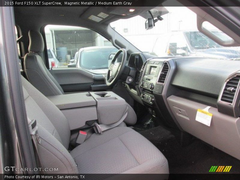 Magnetic Metallic / Medium Earth Gray 2015 Ford F150 XLT SuperCrew