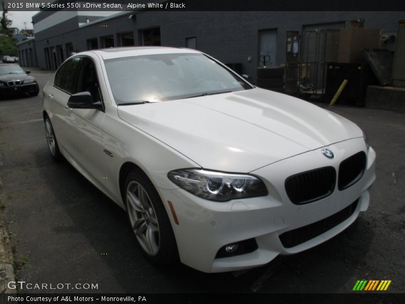 Alpine White / Black 2015 BMW 5 Series 550i xDrive Sedan