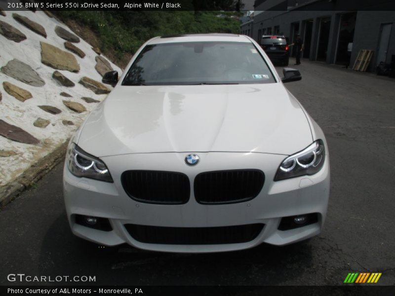 Alpine White / Black 2015 BMW 5 Series 550i xDrive Sedan