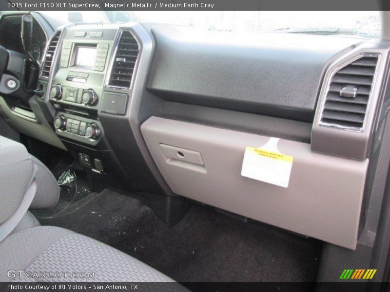 Magnetic Metallic / Medium Earth Gray 2015 Ford F150 XLT SuperCrew