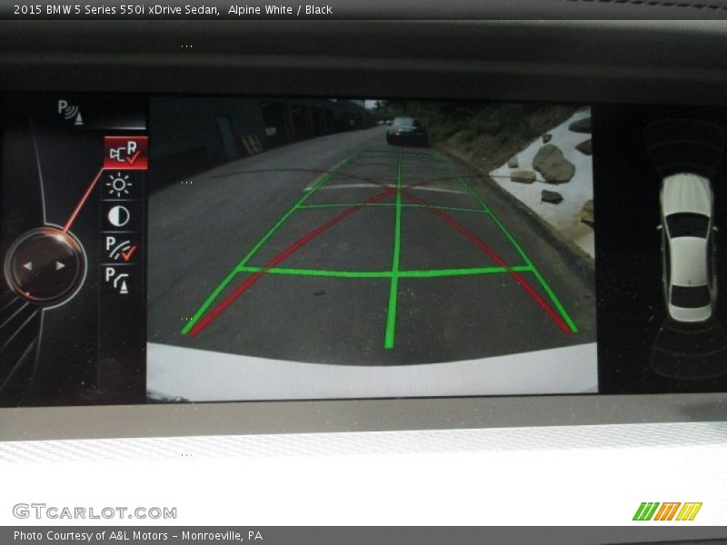 Alpine White / Black 2015 BMW 5 Series 550i xDrive Sedan