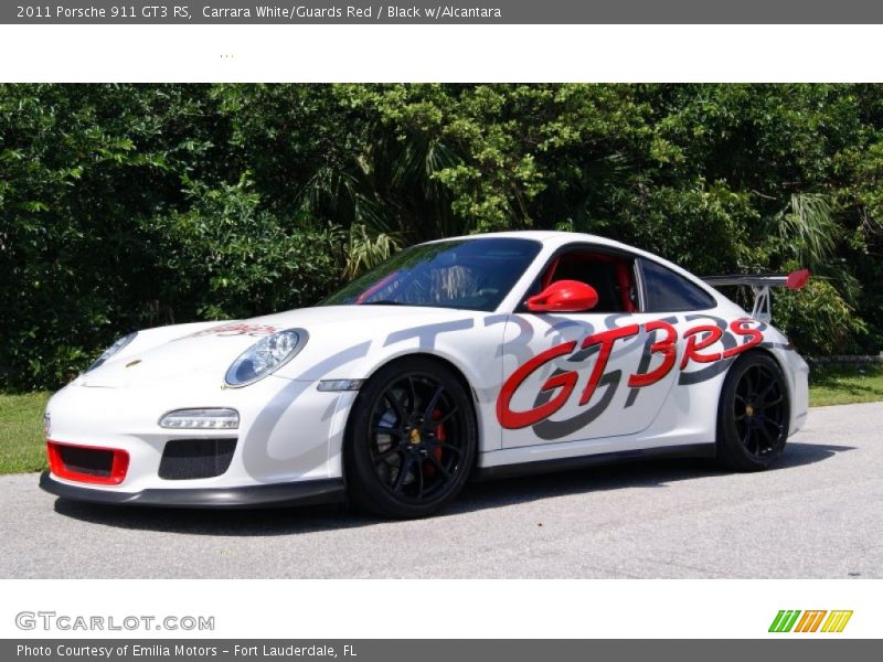 Front 3/4 View of 2011 911 GT3 RS