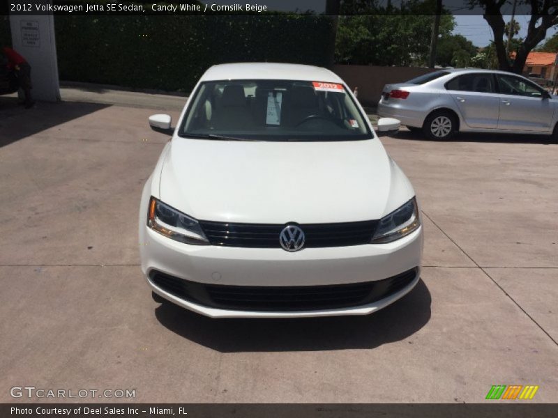 Candy White / Cornsilk Beige 2012 Volkswagen Jetta SE Sedan