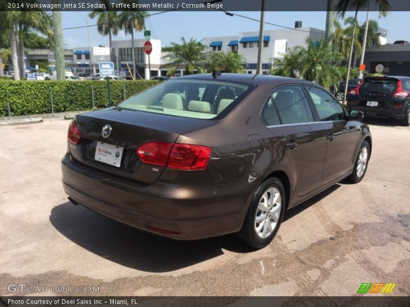 Toffee Brown Metallic / Cornsilk Beige 2014 Volkswagen Jetta SE Sedan
