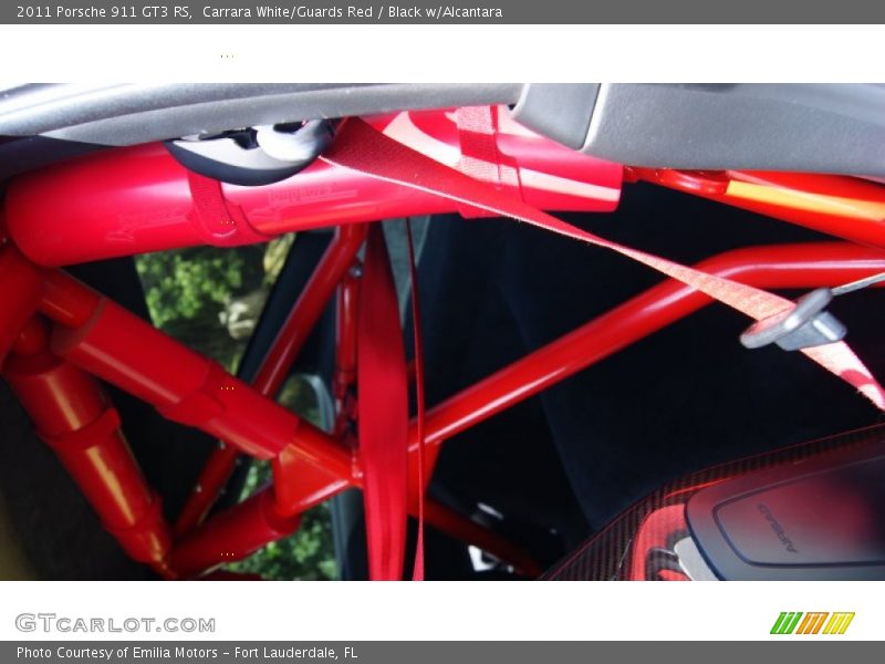 Carrara White/Guards Red / Black w/Alcantara 2011 Porsche 911 GT3 RS