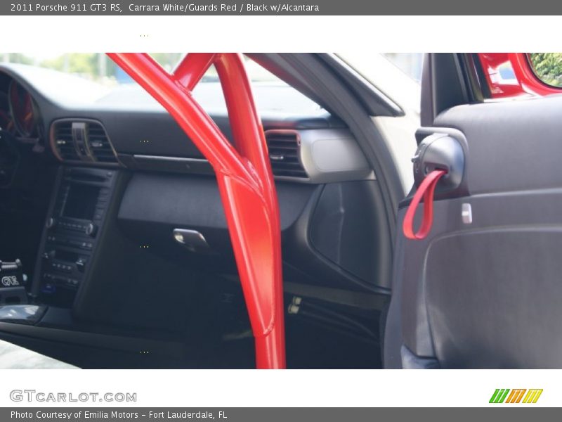Carrara White/Guards Red / Black w/Alcantara 2011 Porsche 911 GT3 RS