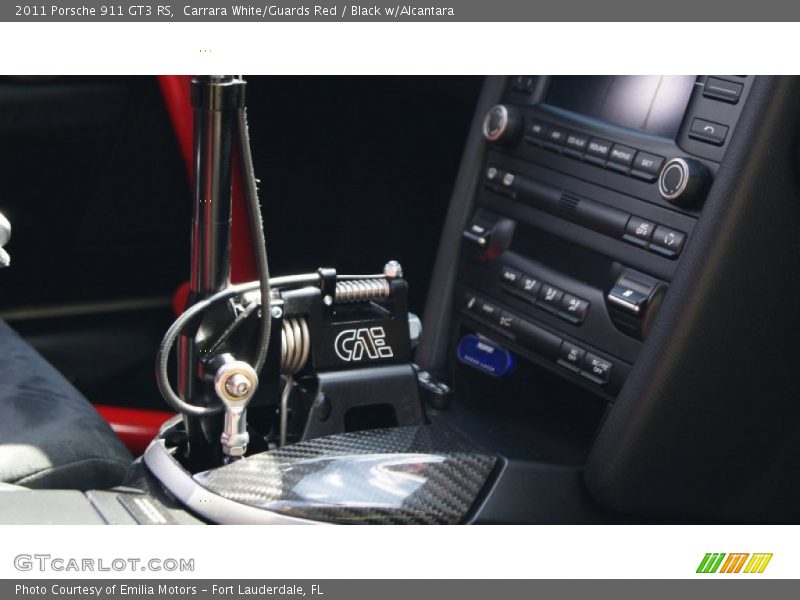 Carrara White/Guards Red / Black w/Alcantara 2011 Porsche 911 GT3 RS