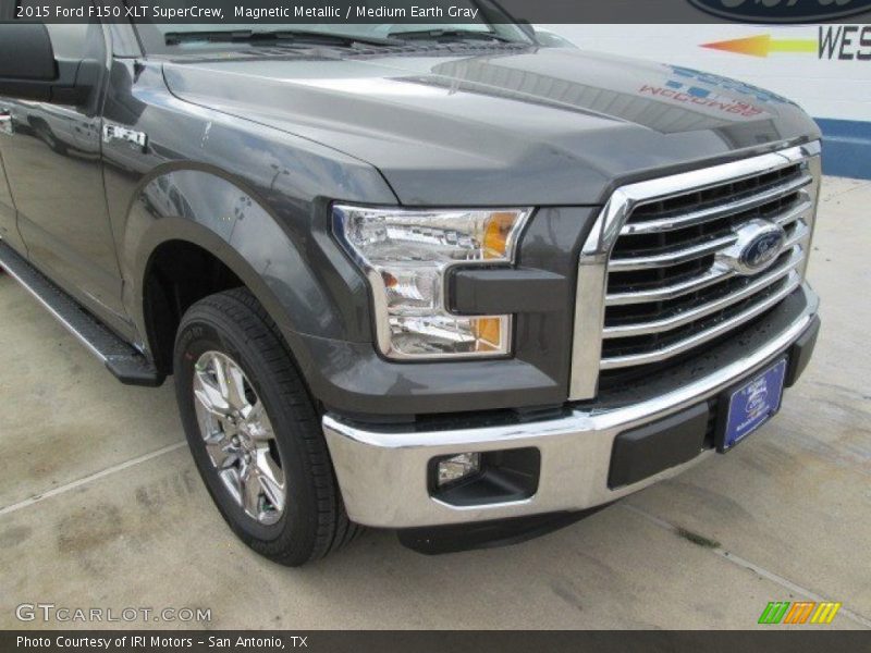 Magnetic Metallic / Medium Earth Gray 2015 Ford F150 XLT SuperCrew