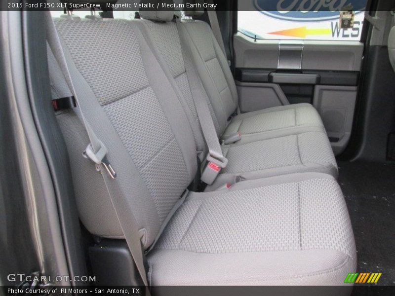 Magnetic Metallic / Medium Earth Gray 2015 Ford F150 XLT SuperCrew