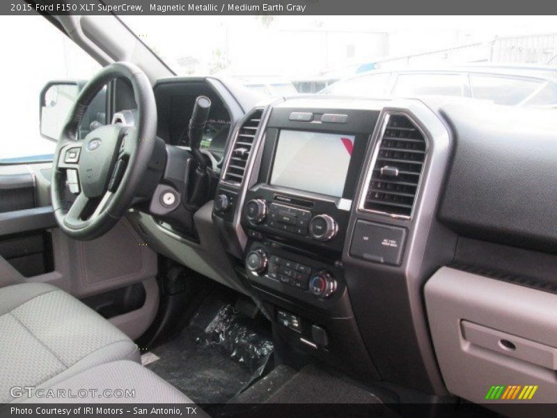 Magnetic Metallic / Medium Earth Gray 2015 Ford F150 XLT SuperCrew