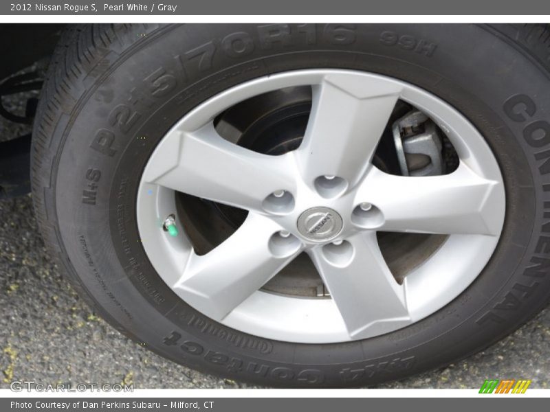 Pearl White / Gray 2012 Nissan Rogue S