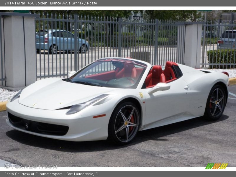 Front 3/4 View of 2014 458 Spider