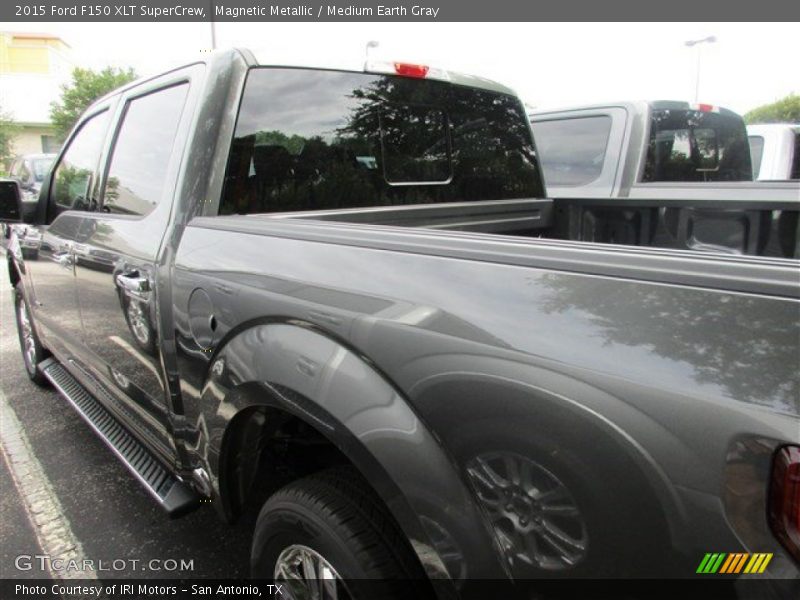 Magnetic Metallic / Medium Earth Gray 2015 Ford F150 XLT SuperCrew