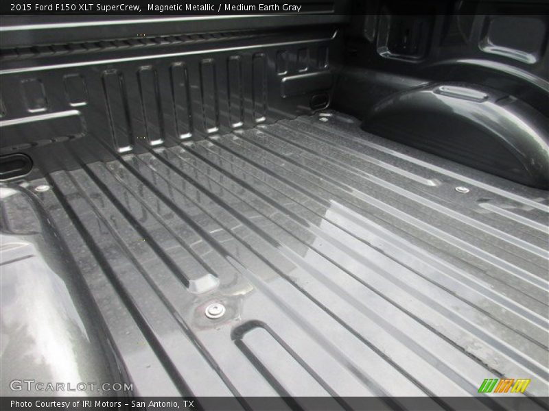 Magnetic Metallic / Medium Earth Gray 2015 Ford F150 XLT SuperCrew
