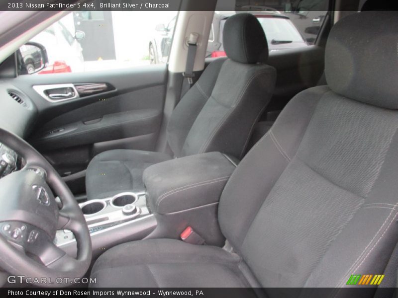 Brilliant Silver / Charcoal 2013 Nissan Pathfinder S 4x4