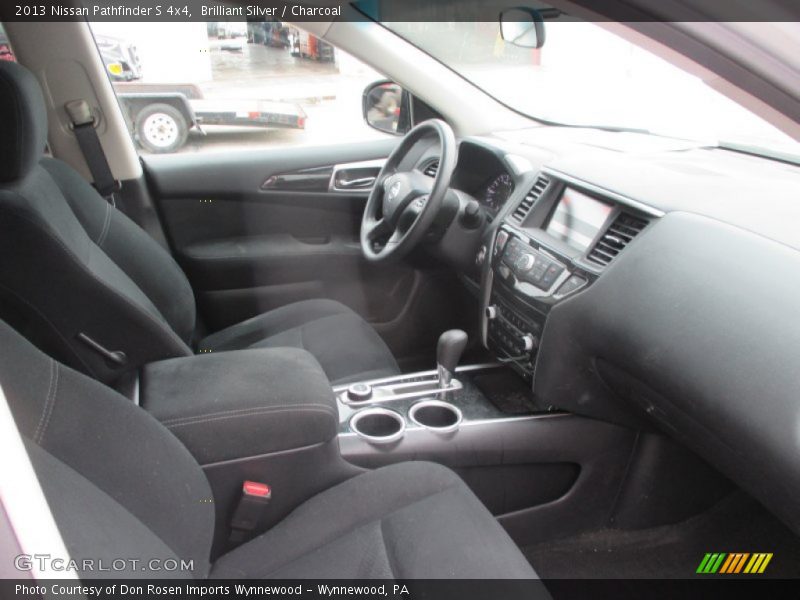 Brilliant Silver / Charcoal 2013 Nissan Pathfinder S 4x4