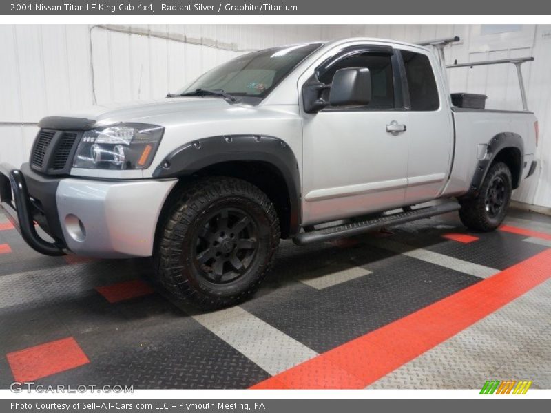 Radiant Silver / Graphite/Titanium 2004 Nissan Titan LE King Cab 4x4