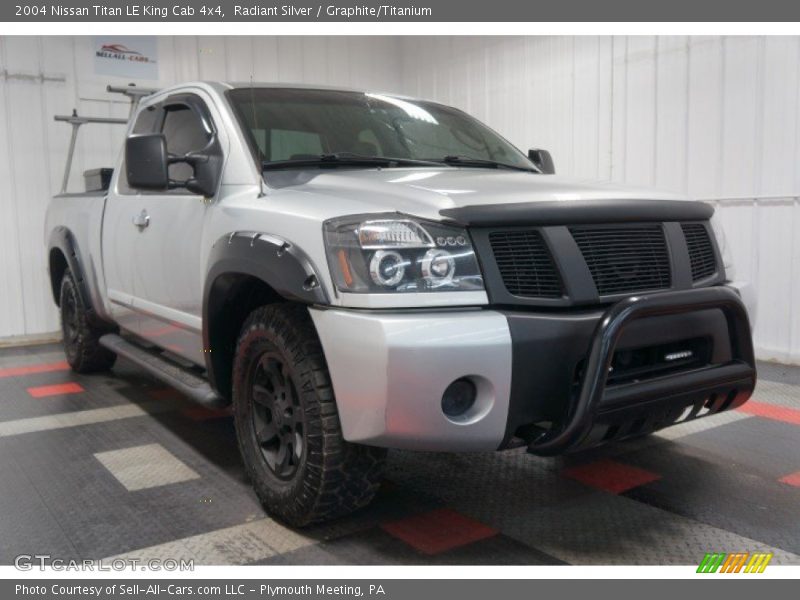 Radiant Silver / Graphite/Titanium 2004 Nissan Titan LE King Cab 4x4
