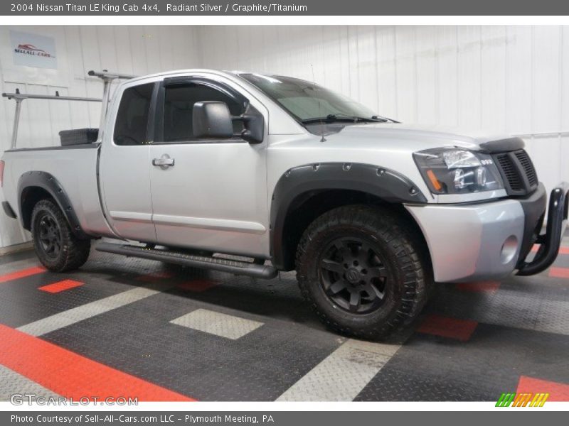 Radiant Silver / Graphite/Titanium 2004 Nissan Titan LE King Cab 4x4