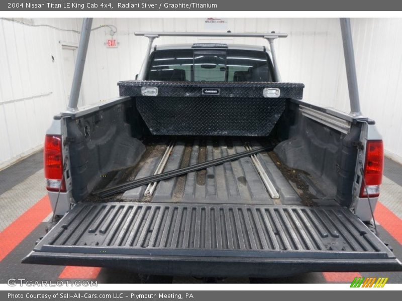 Radiant Silver / Graphite/Titanium 2004 Nissan Titan LE King Cab 4x4