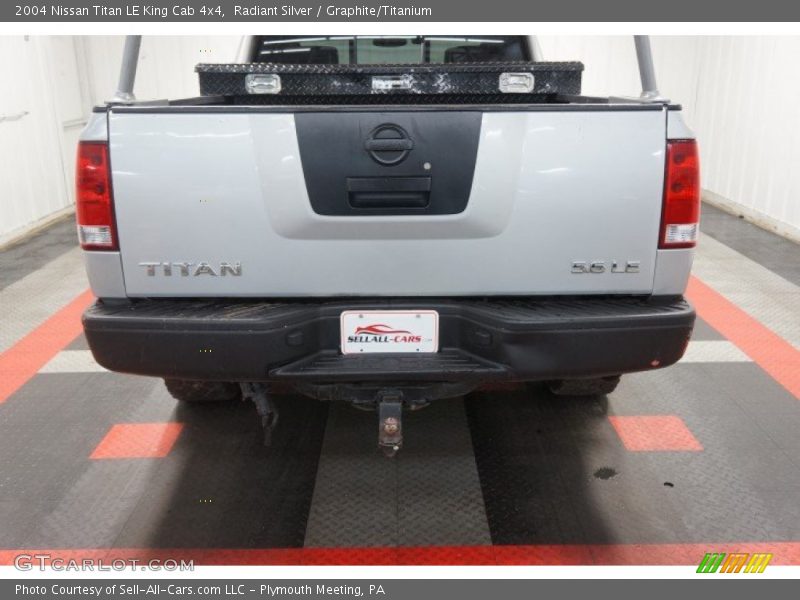 Radiant Silver / Graphite/Titanium 2004 Nissan Titan LE King Cab 4x4