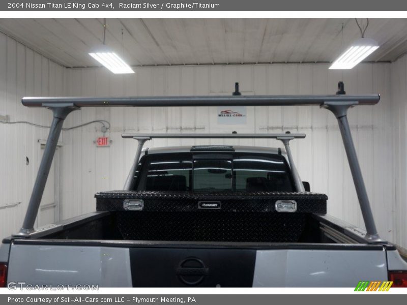 Radiant Silver / Graphite/Titanium 2004 Nissan Titan LE King Cab 4x4
