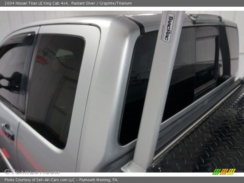 Radiant Silver / Graphite/Titanium 2004 Nissan Titan LE King Cab 4x4