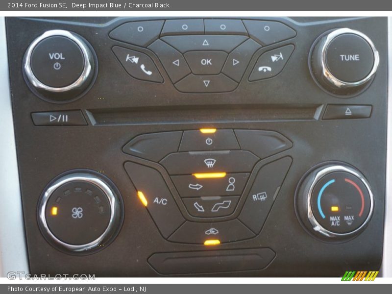 Deep Impact Blue / Charcoal Black 2014 Ford Fusion SE