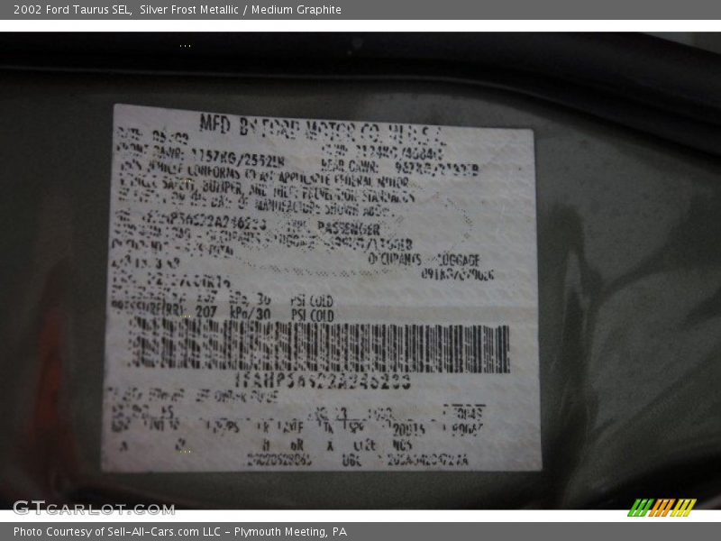 Silver Frost Metallic / Medium Graphite 2002 Ford Taurus SEL