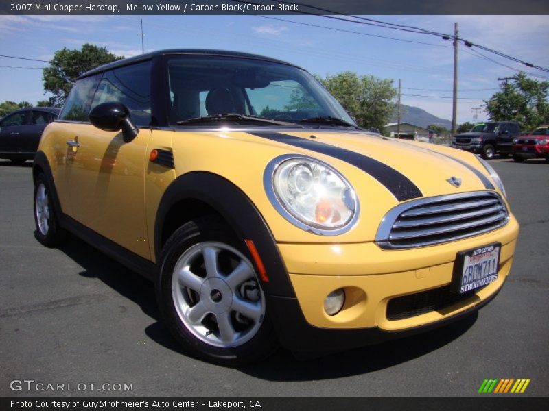 Mellow Yellow / Carbon Black/Carbon Black 2007 Mini Cooper Hardtop