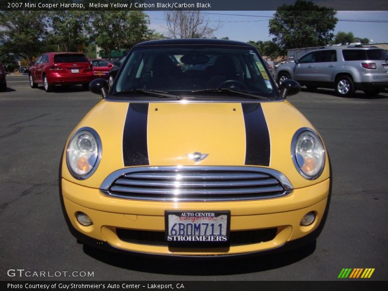 Mellow Yellow / Carbon Black/Carbon Black 2007 Mini Cooper Hardtop