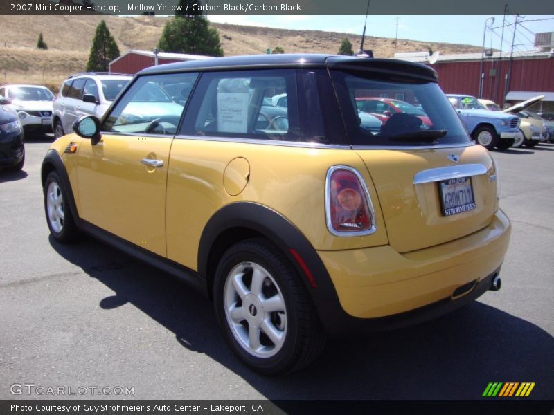 Mellow Yellow / Carbon Black/Carbon Black 2007 Mini Cooper Hardtop