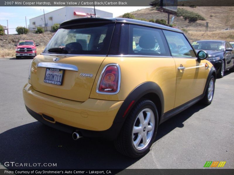 Mellow Yellow / Carbon Black/Carbon Black 2007 Mini Cooper Hardtop